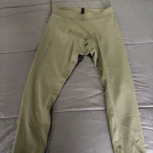 Lululemon License to Train Tight 21" MEOL Luxtreme Tight Fit Men's Size Large